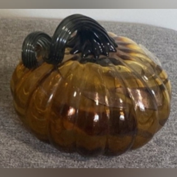 Amber Glass Pumpkins w/Brown Curly Decorative Stems, Set of 2 - Picture 9 of 11
